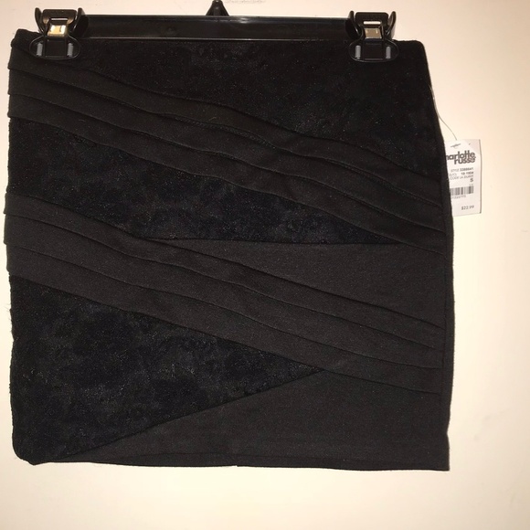 Black Mini Skirt - Picture 1 of 3